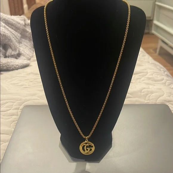 Gold Pendant Necklace - Picture 2 of 3